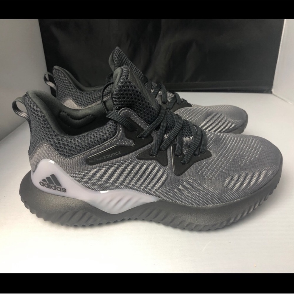 NWT Adidas Alphabounce!